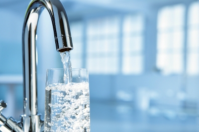 Очистка води в квартирі: чому водопровідна система не завжди відповідає санітарним нормам